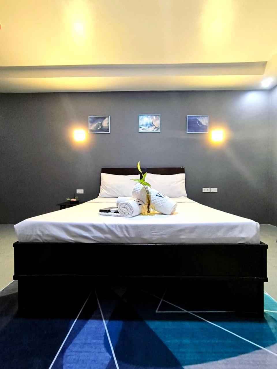 Vincent Resort Hotel Angeles Eksteriør bilde