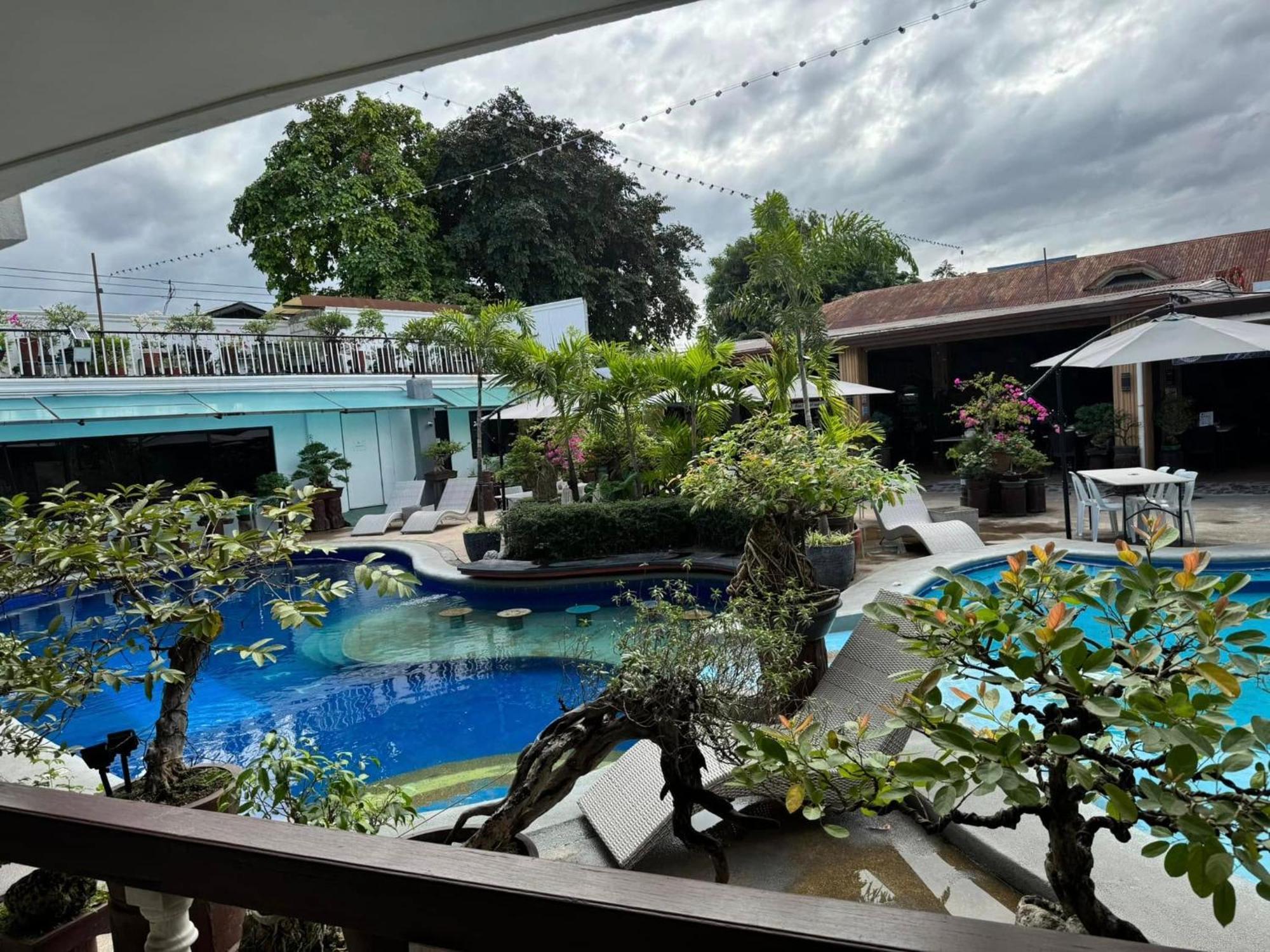 Vincent Resort Hotel Angeles Eksteriør bilde